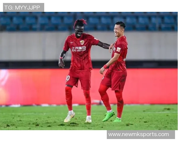 朱鹏宇祝贺海港夺冠感谢球迷支持我们全力以赴的努力