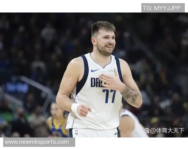 东契奇称赞斯玛特防守沟通能力强调队友们都愿意倾听他的意见 东契奇称赞斯玛特防守沟通能力强调队友们都愿意倾听他的意见