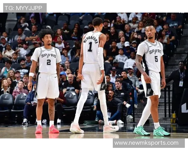 马刺不应冒险追逐字母哥应优先考虑引进保罗