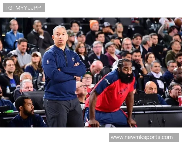 比卢普斯透露季前赛策略霍勒迪首战下半场缺席或调整先发阵容 比卢普斯透露季前赛策略霍勒迪首战下半场缺席或调整先发阵容